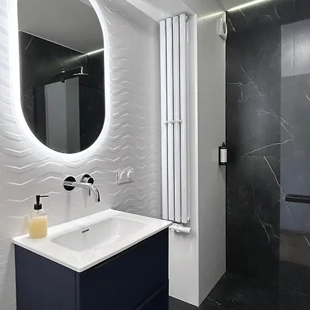 Fantastays - Starlight